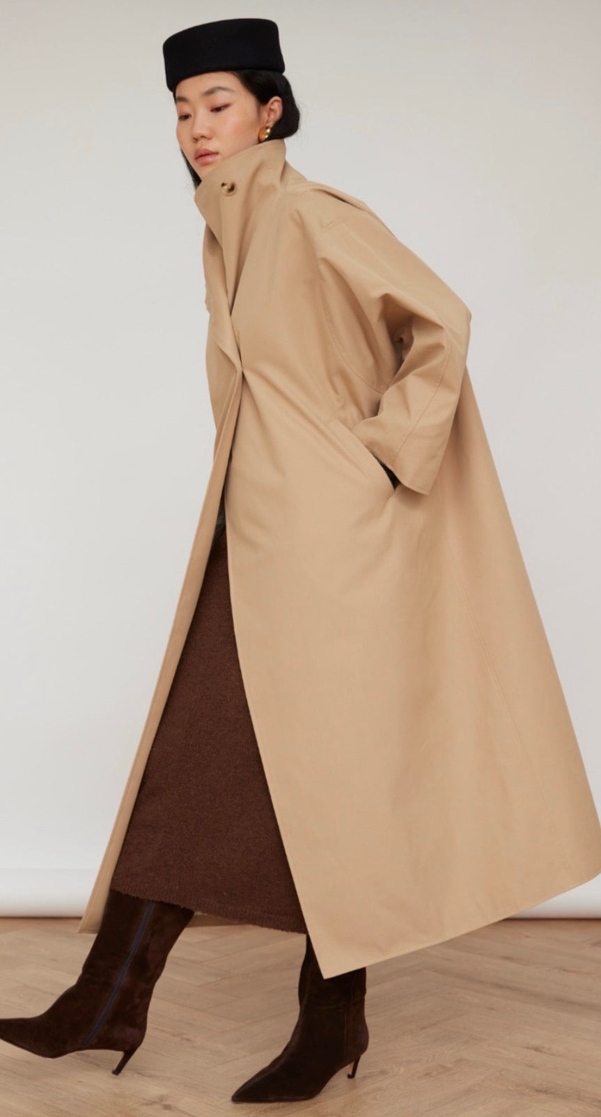 Trench engomado oversize