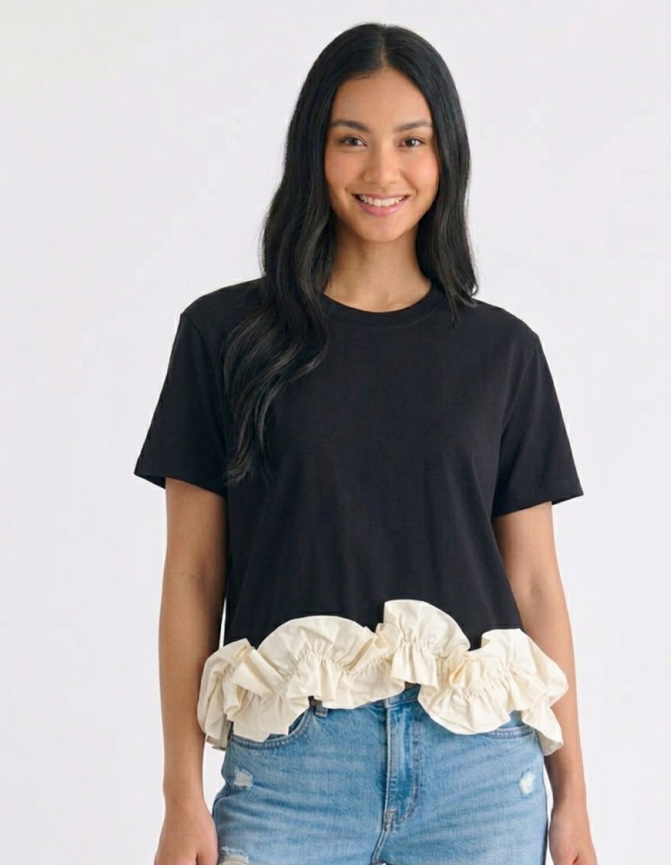 Camiseta de Algodón Premium "Nuit & Crème" con Bajo Fruncido de Gasa